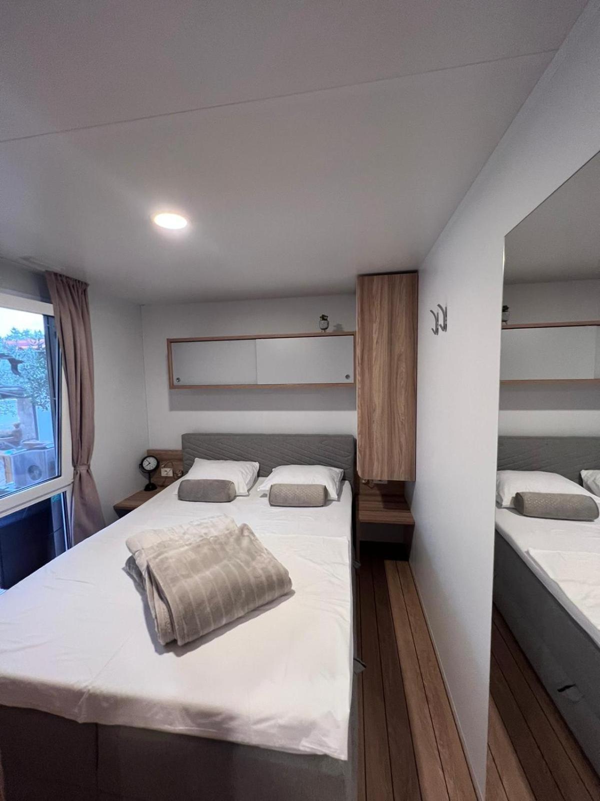 Mobile House F&L Villa Biograd Na Moru Eksteriør bilde