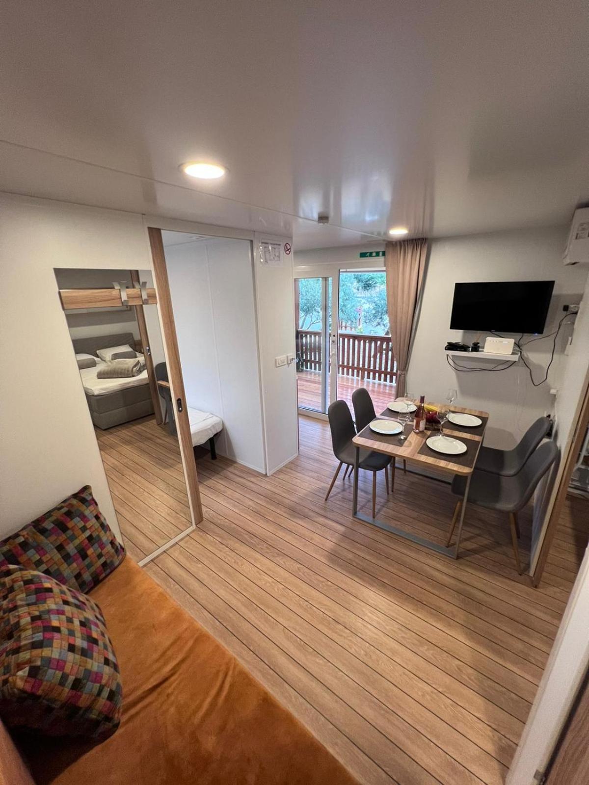 Mobile House F&L Villa Biograd Na Moru Eksteriør bilde